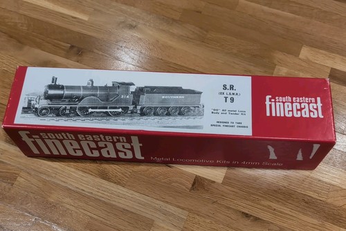 Boxed unbuilt gauge - boxed,, oo