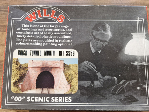 Wills brick tunnel mouth - brick,