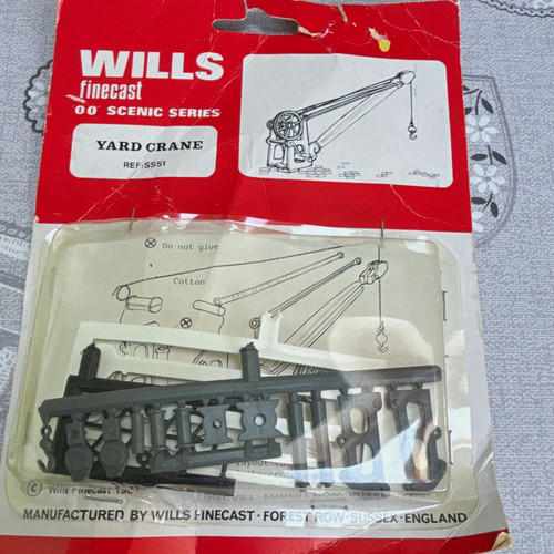 Wills finecast yard crane grey - yard,